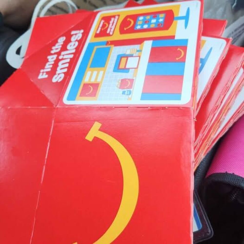 20 McDonalds Happy Meal Boxes Empty Flat Like New Birthday Party Favors